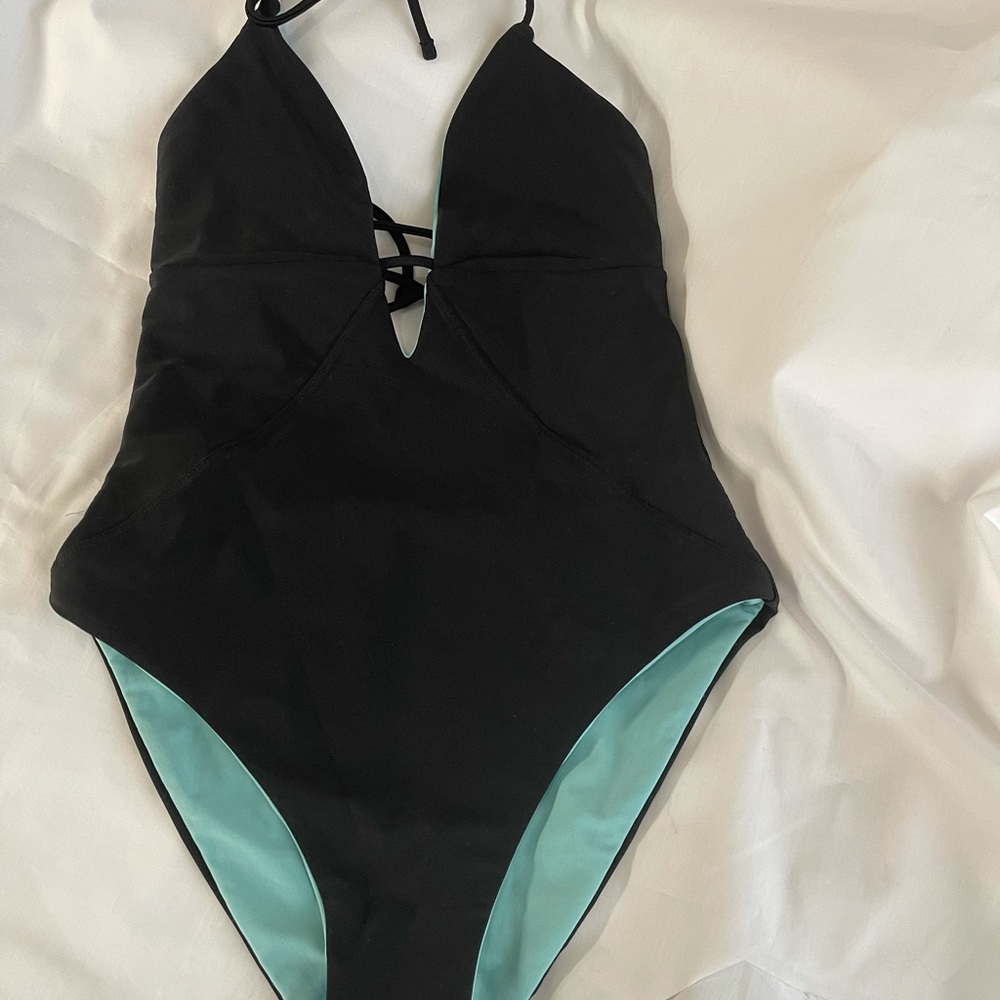 🆕One piece reversible Brazilian swimsuit sizes S